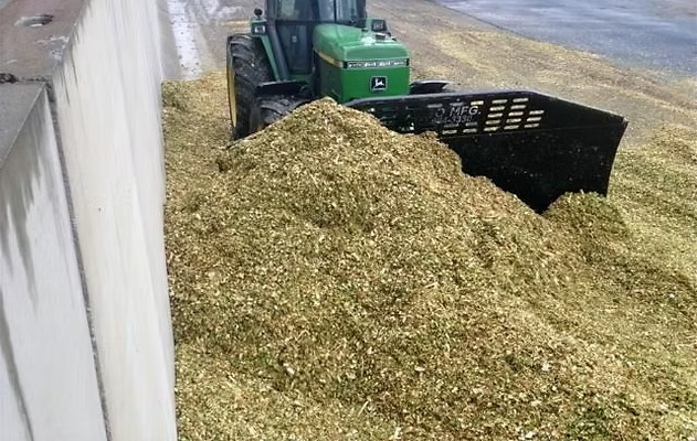 ANBO Silage Blades For Skid Steers and Tractors